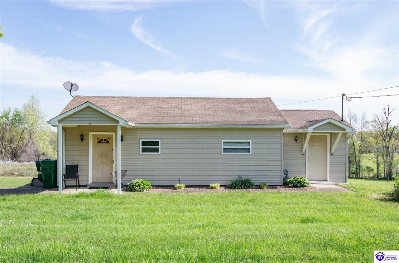 Listing Picture 2400 Spotswood Lane Fisherville, KY 40023 MLS HK25001621