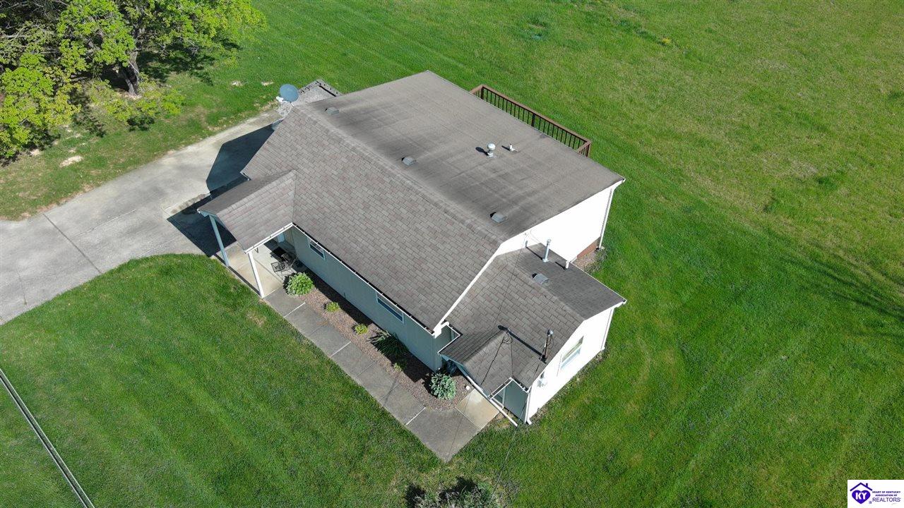 Listing Picture 2400 Spotswood Lane Fisherville, KY 40023 MLS HK25001621