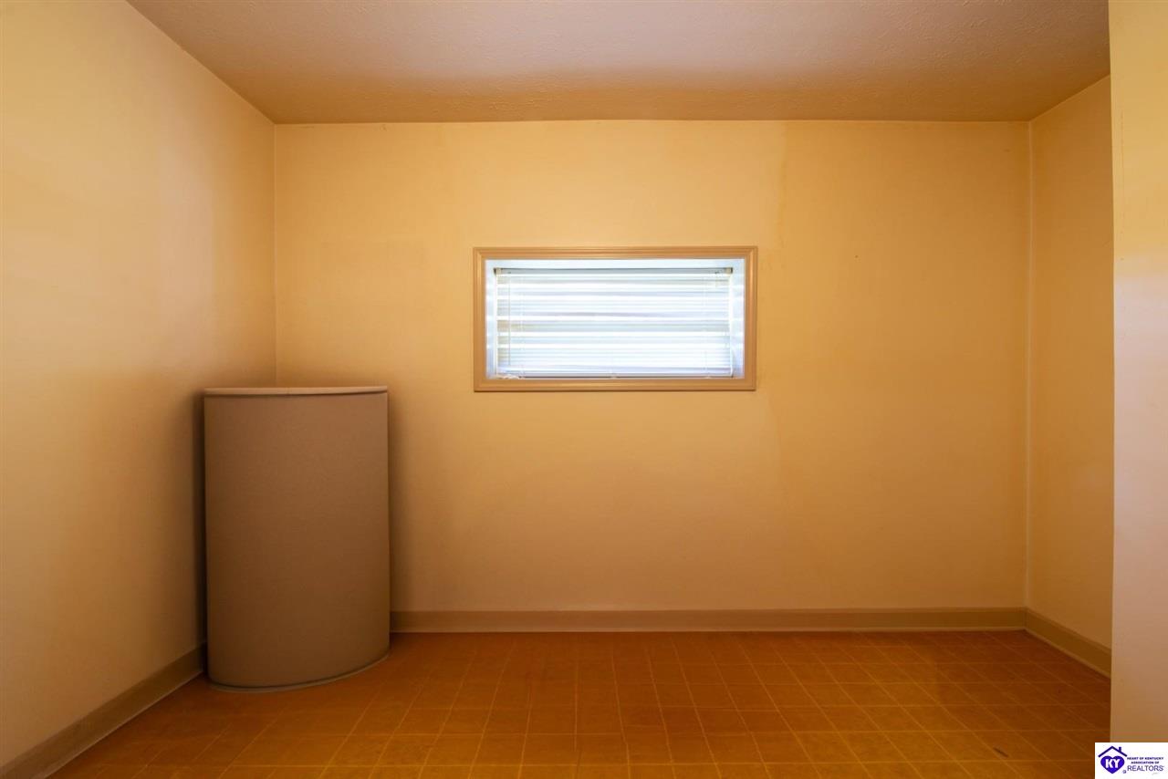 Listing Picture 2400 Spotswood Lane Fisherville, KY 40023 MLS HK25001621