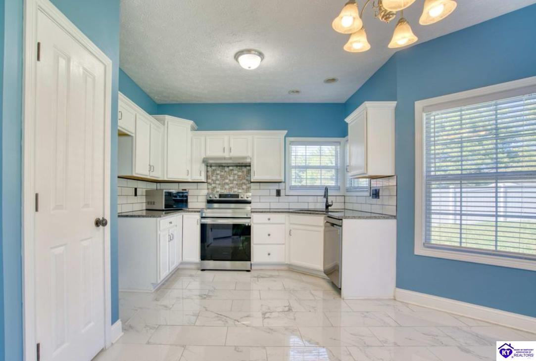 Listing Picture 112 Tuscany Lane Vine Grove, KY 40175 MLS HK25001624