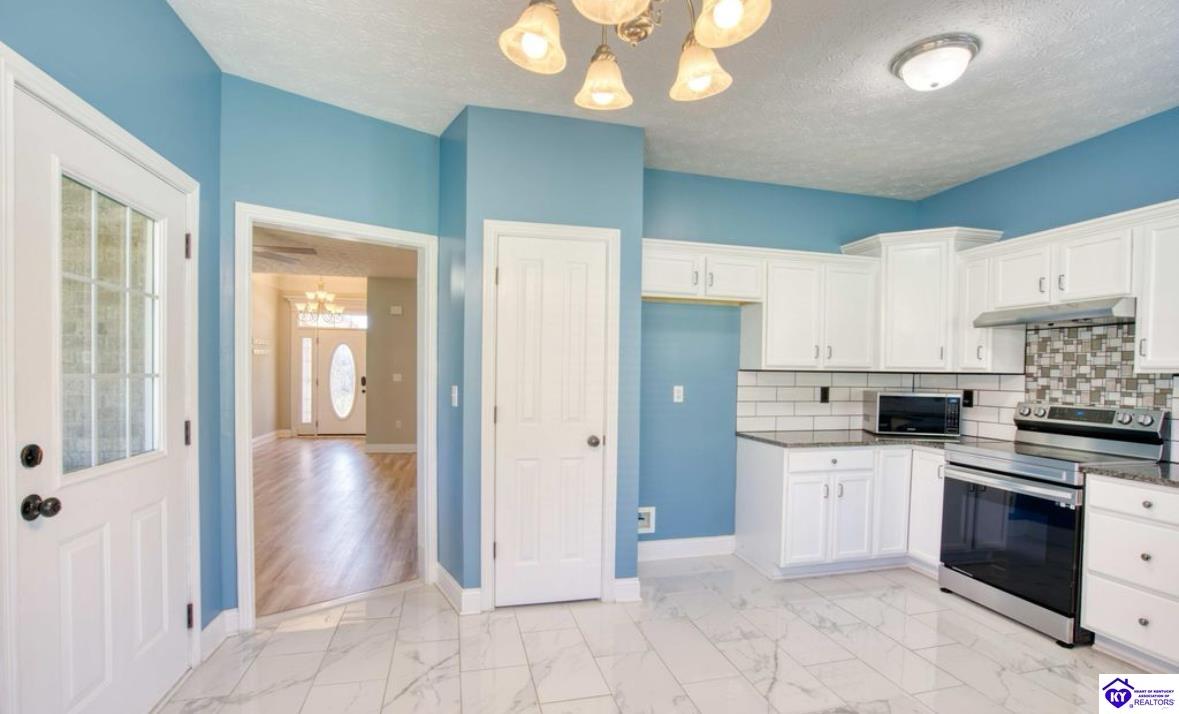 Listing Picture 112 Tuscany Lane Vine Grove, KY 40175 MLS HK25001624