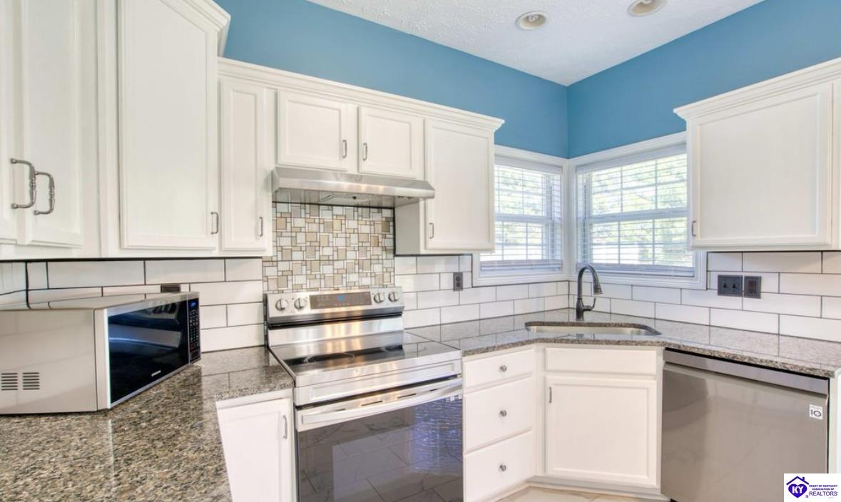 Listing Picture 112 Tuscany Lane Vine Grove, KY 40175 MLS HK25001624