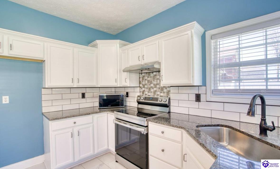 Listing Picture 112 Tuscany Lane Vine Grove, KY 40175 MLS HK25001624