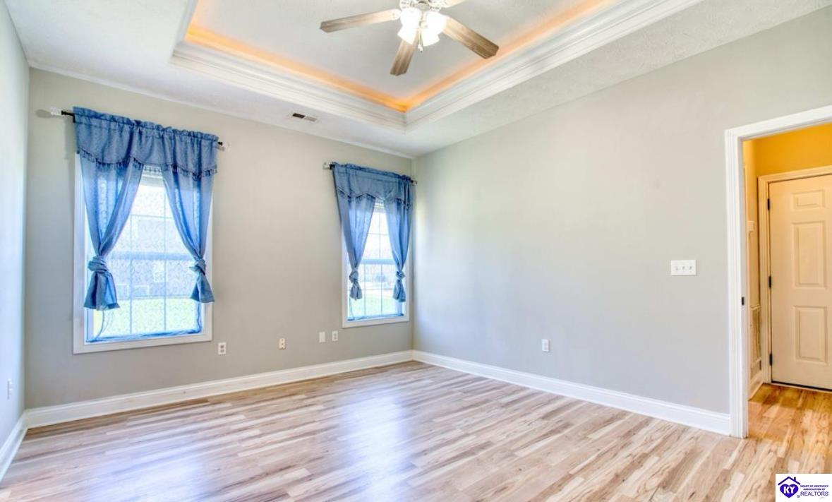 Listing Picture 112 Tuscany Lane Vine Grove, KY 40175 MLS HK25001624