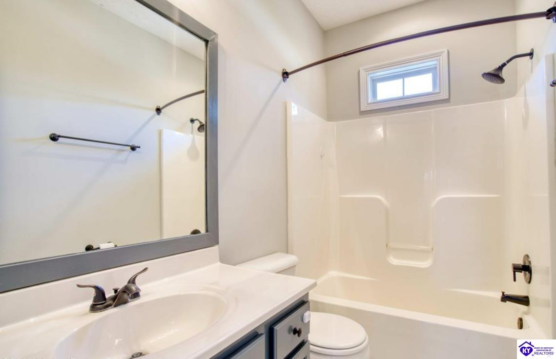 Listing Picture 112 Tuscany Lane Vine Grove, KY 40175 MLS HK25001624