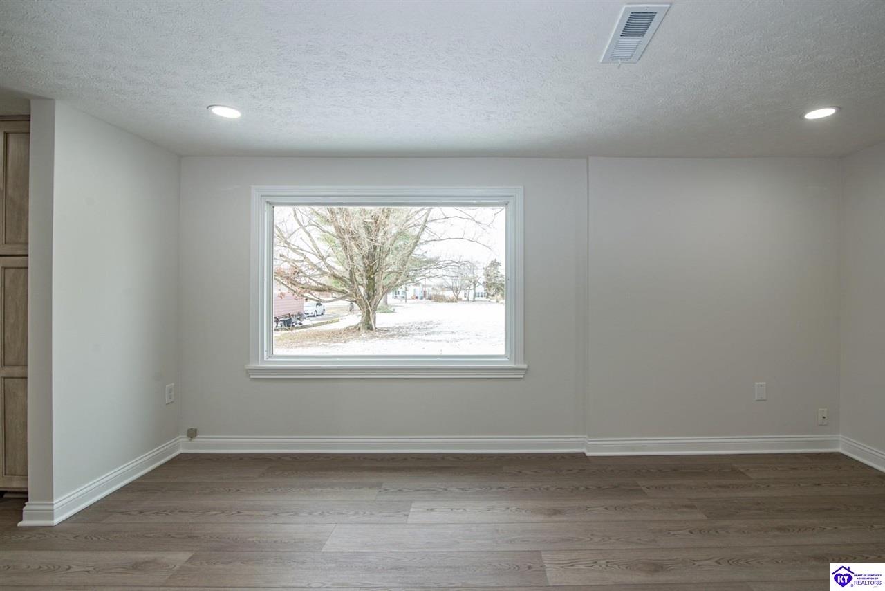 Listing Picture 4420 S Wilson Road Elizabethtown, KY 42701 MLS HK25001631