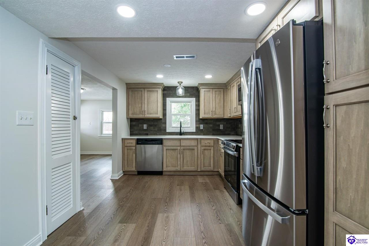 Listing Picture 4420 S Wilson Road Elizabethtown, KY 42701 MLS HK25001631