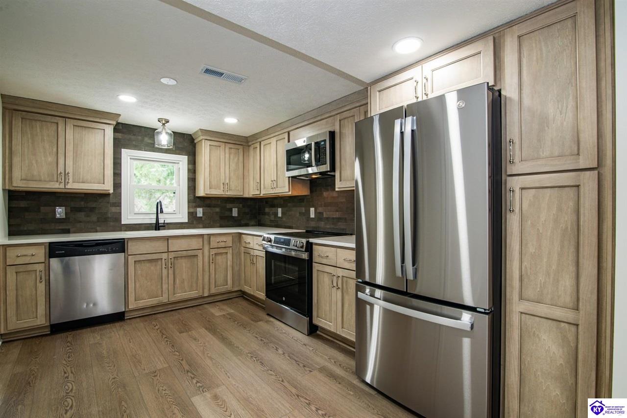 Listing Picture 4420 S Wilson Road Elizabethtown, KY 42701 MLS HK25001631