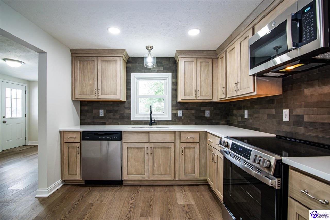 Listing Picture 4420 S Wilson Road Elizabethtown, KY 42701 MLS HK25001631