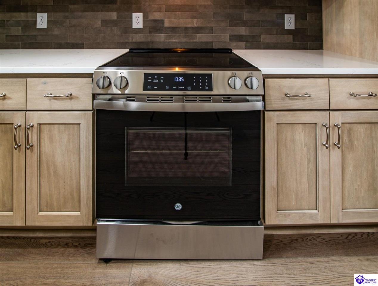 Listing Picture 4420 S Wilson Road Elizabethtown, KY 42701 MLS HK25001631