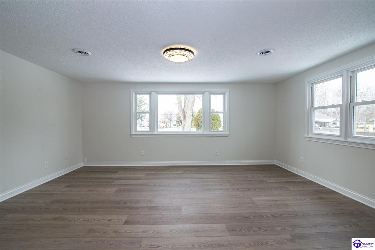 Listing Picture 4420 S Wilson Road Elizabethtown, KY 42701 MLS HK25001631