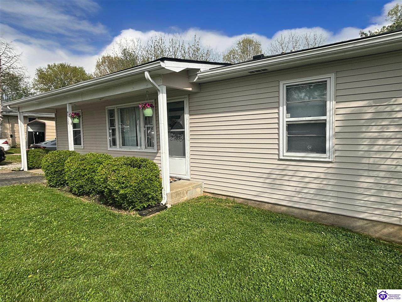 Listing Picture 4550 Garrett Road Ekron, KY 40117 MLS HK25001632