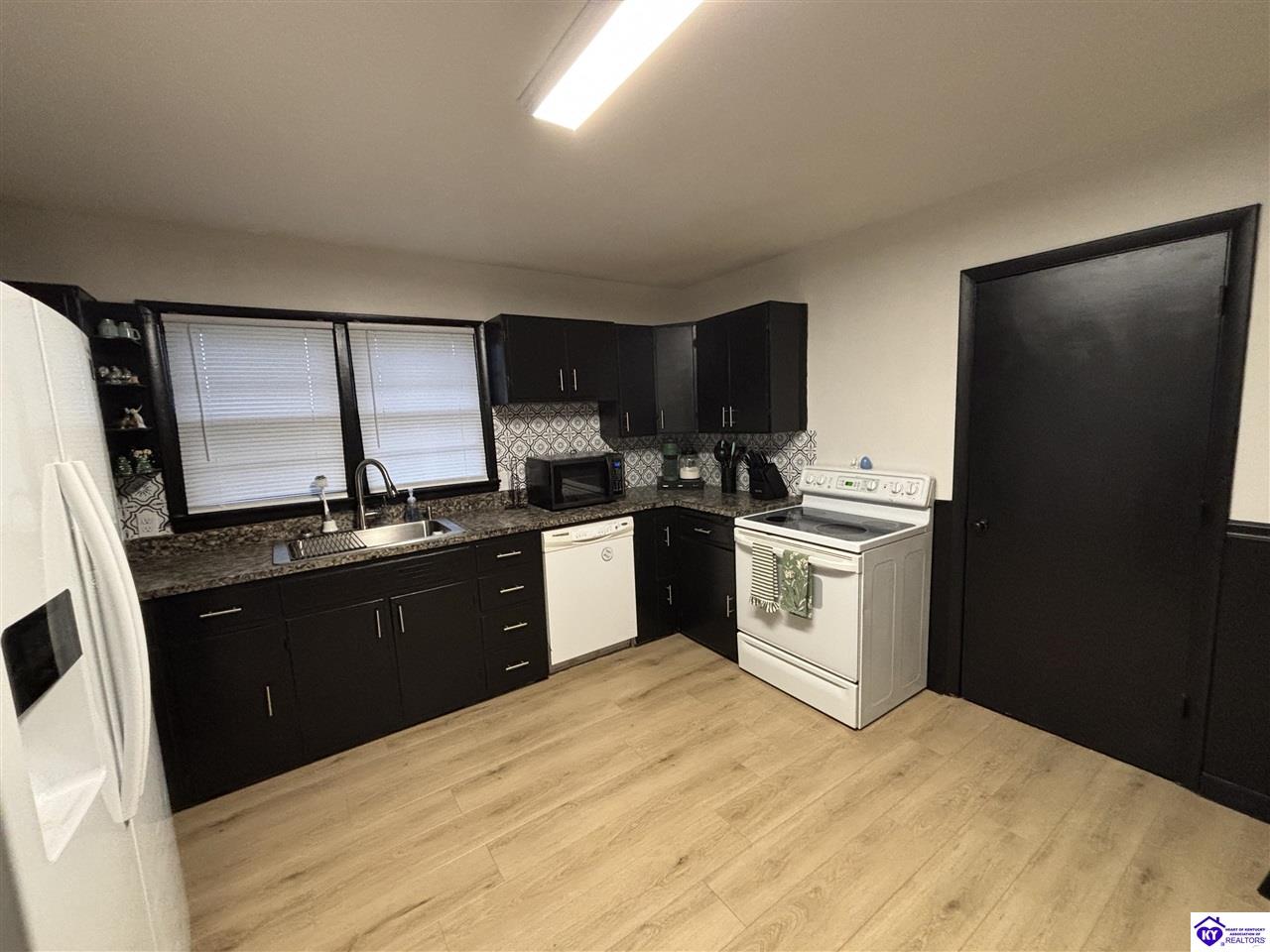 Listing Picture 4550 Garrett Road Ekron, KY 40117 MLS HK25001632