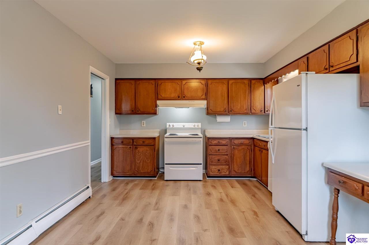 Listing Picture 574 Walnut Hill Road Elizabethtown, KY 42701 MLS HK25001641