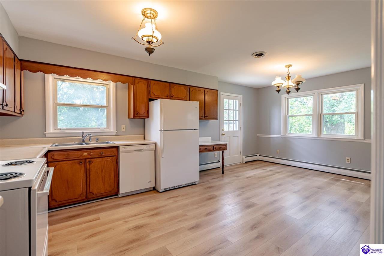 Listing Picture 574 Walnut Hill Road Elizabethtown, KY 42701 MLS HK25001641