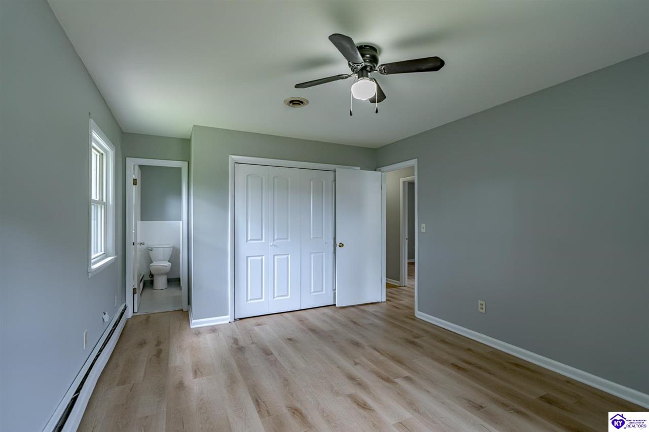 Listing Picture 574 Walnut Hill Road Elizabethtown, KY 42701 MLS HK25001641