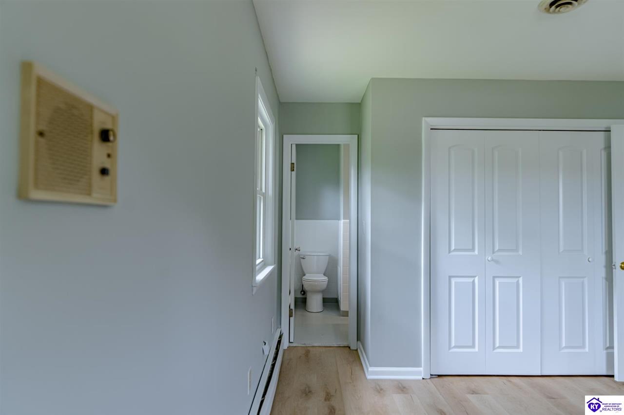 Listing Picture 574 Walnut Hill Road Elizabethtown, KY 42701 MLS HK25001641