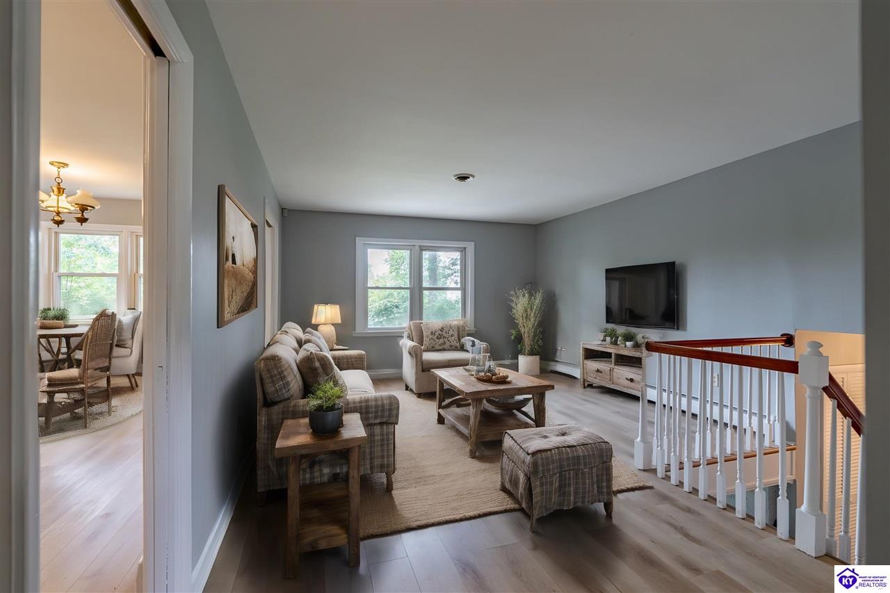 Listing Picture 574 Walnut Hill Road Elizabethtown, KY 42701 MLS HK25001641