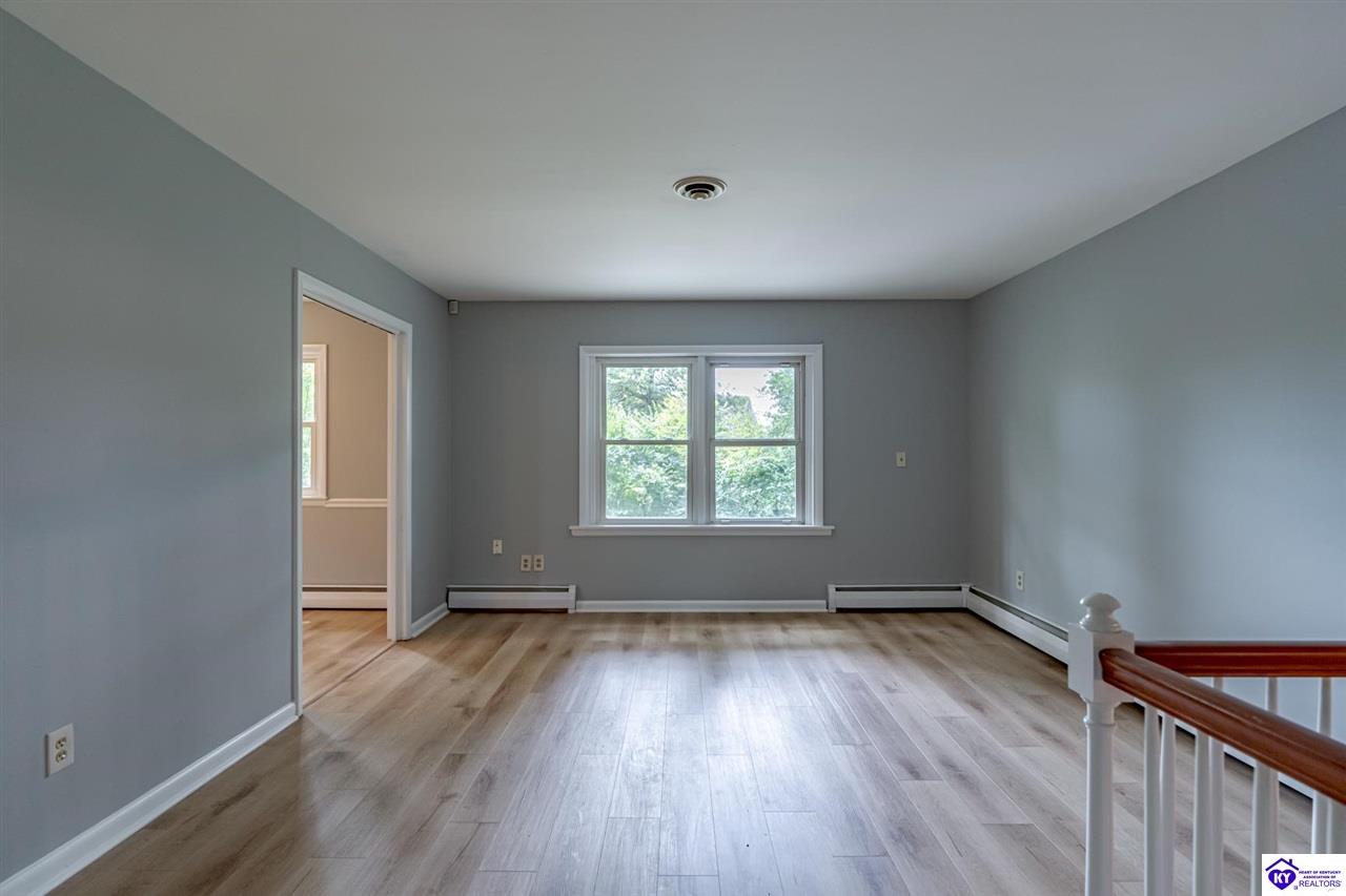 Listing Picture 574 Walnut Hill Road Elizabethtown, KY 42701 MLS HK25001641