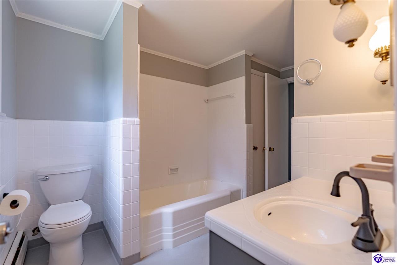 Listing Picture 574 Walnut Hill Road Elizabethtown, KY 42701 MLS HK25001641