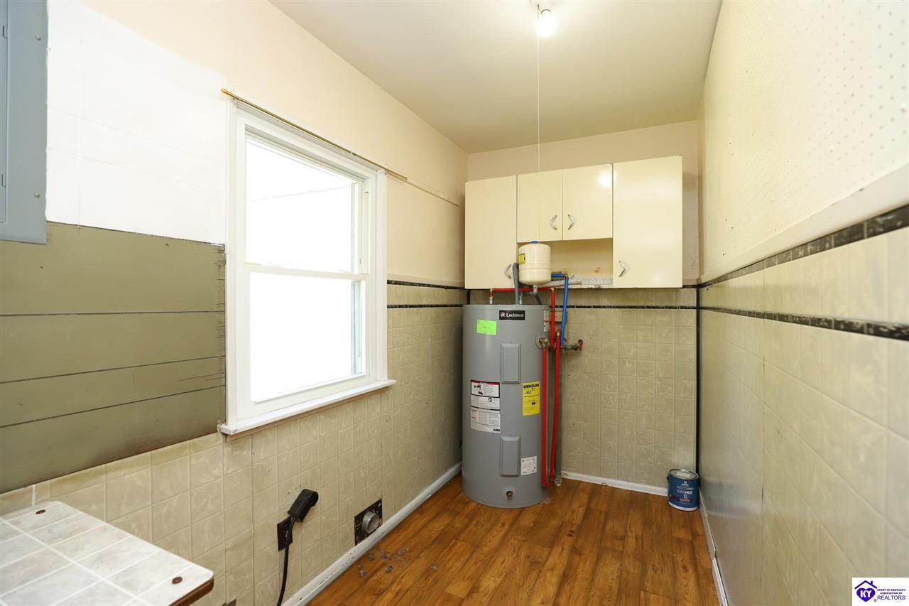 Listing Picture 304 Manley Avenue Vine Grove, KY 40175 MLS HK25001661