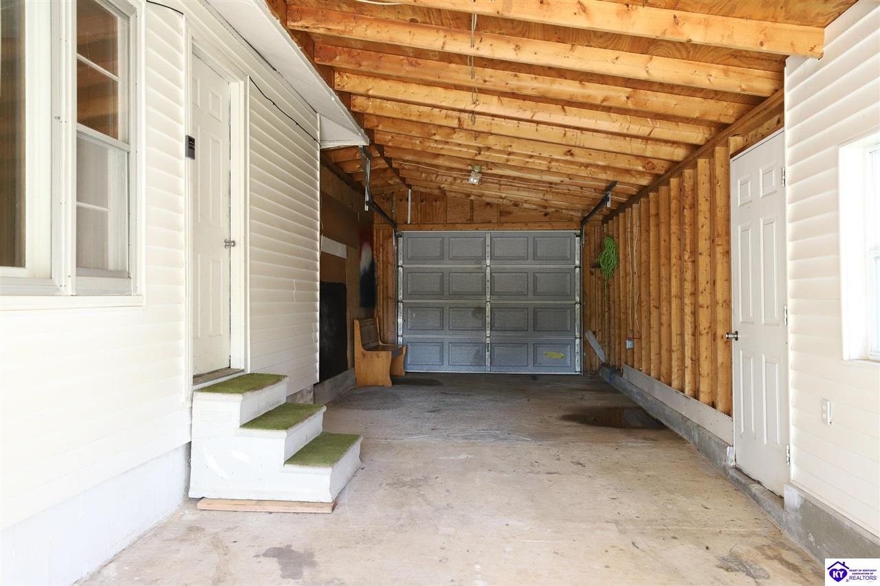 Listing Picture 304 Manley Avenue Vine Grove, KY 40175 MLS HK25001661