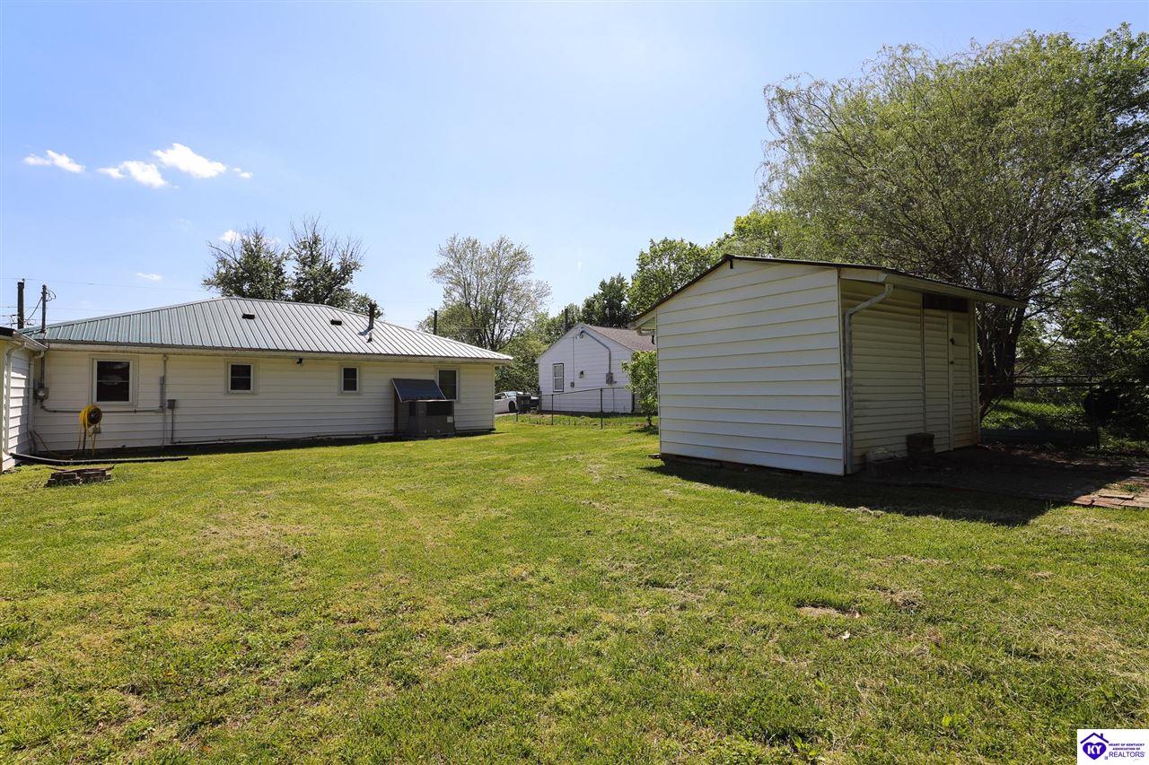 Listing Picture 304 Manley Avenue Vine Grove, KY 40175 MLS HK25001661