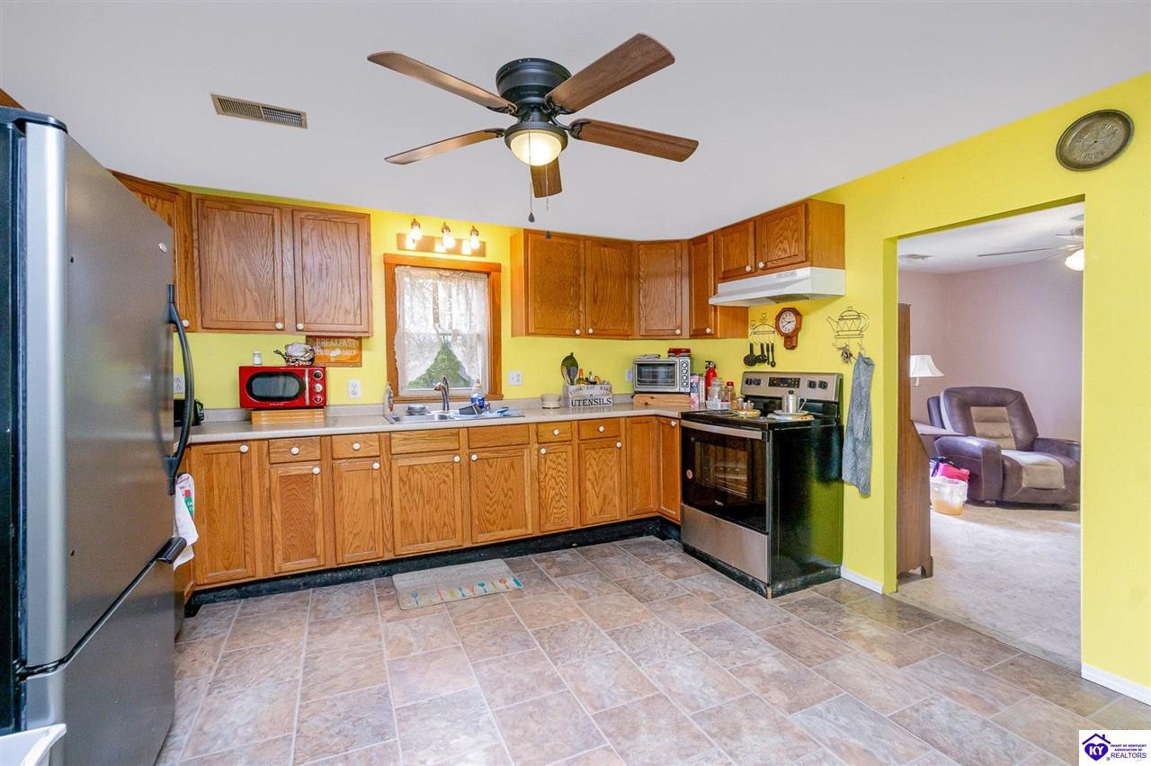 Listing Picture 14274 Hodgenville Road Mount Sherman, KY 42764 MLS HK25001666