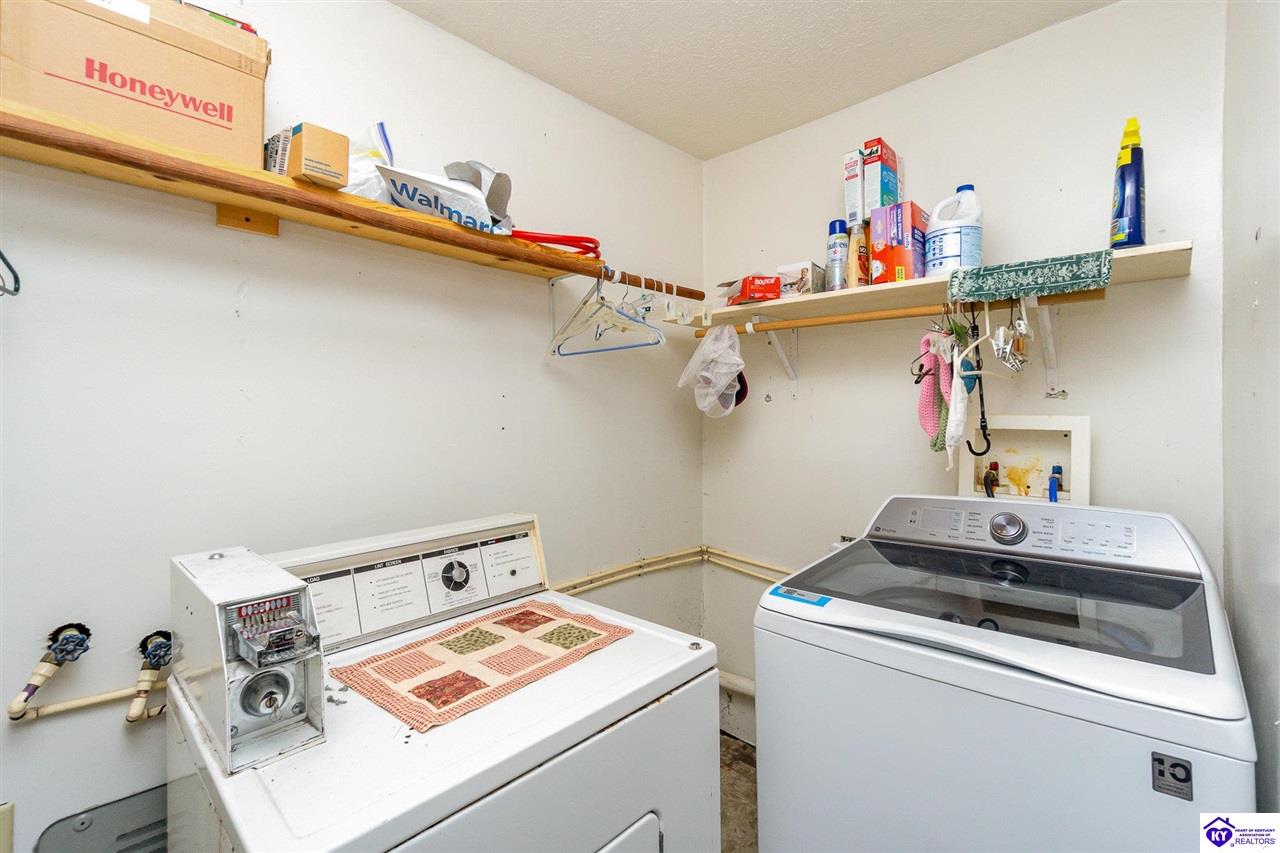 Listing Picture 14274 Hodgenville Road Mount Sherman, KY 42764 MLS HK25001666