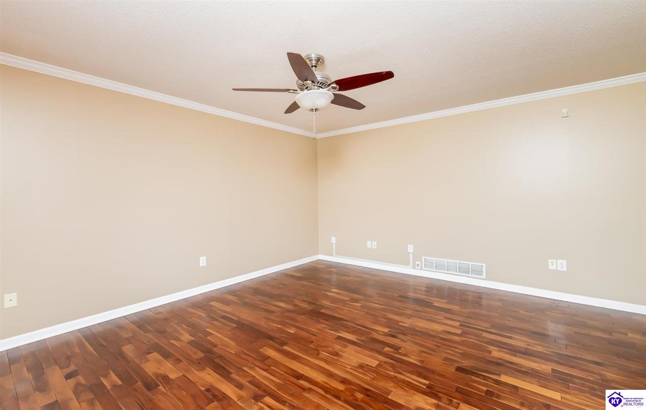 Listing Picture 1304 Fleming Drive Elizabethtown, KY 42701 MLS HK25001671