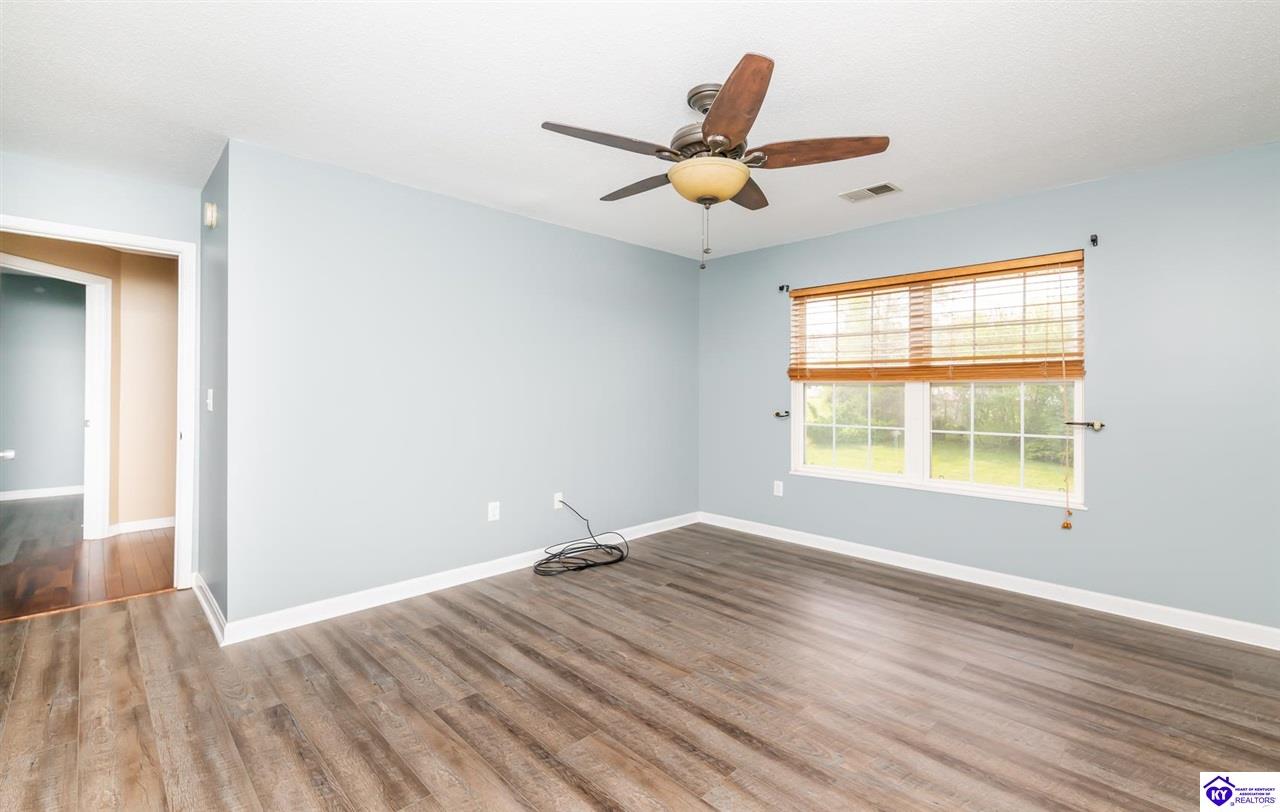 Listing Picture 1304 Fleming Drive Elizabethtown, KY 42701 MLS HK25001671