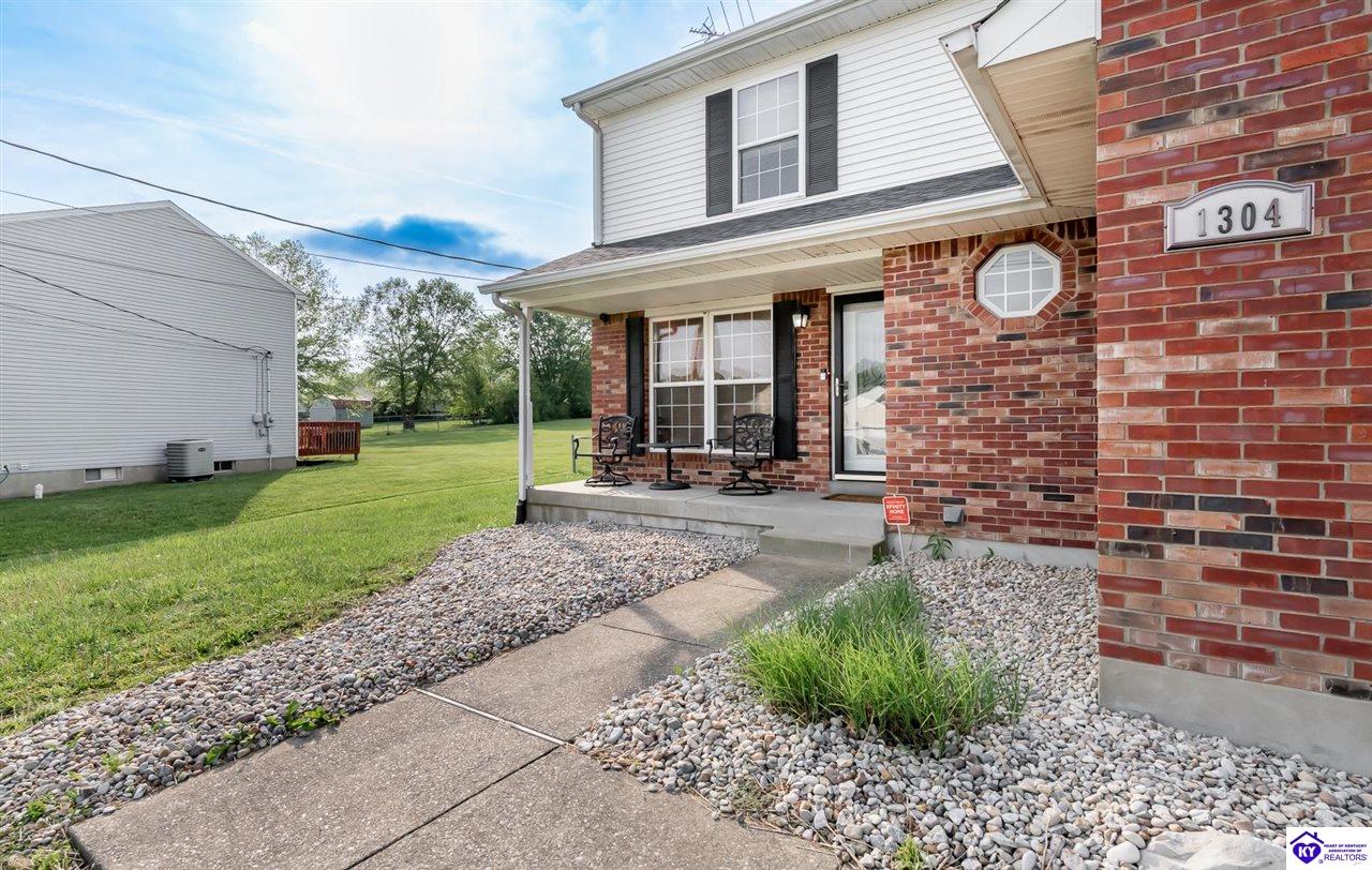 Listing Picture 1304 Fleming Drive Elizabethtown, KY 42701 MLS HK25001671