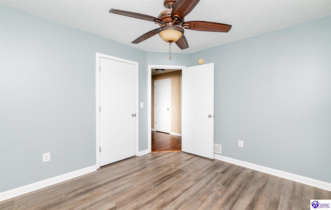 Listing Picture 1304 Fleming Drive Elizabethtown, KY 42701 MLS HK25001671