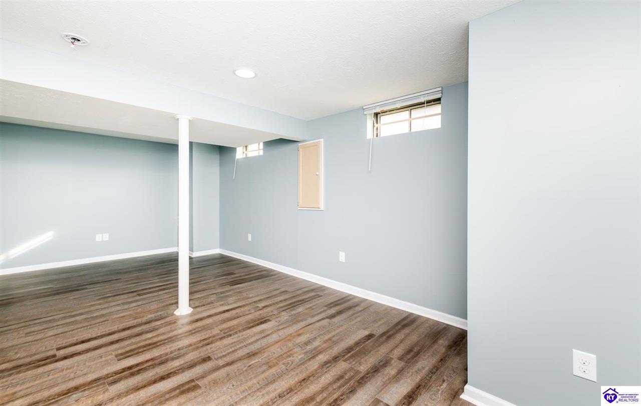 Listing Picture 1304 Fleming Drive Elizabethtown, KY 42701 MLS HK25001671