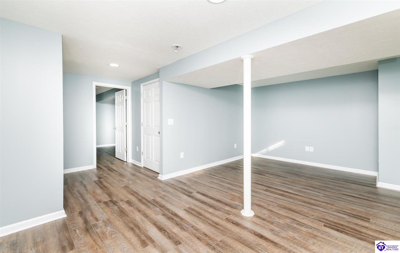 Listing Picture 1304 Fleming Drive Elizabethtown, KY 42701 MLS HK25001671