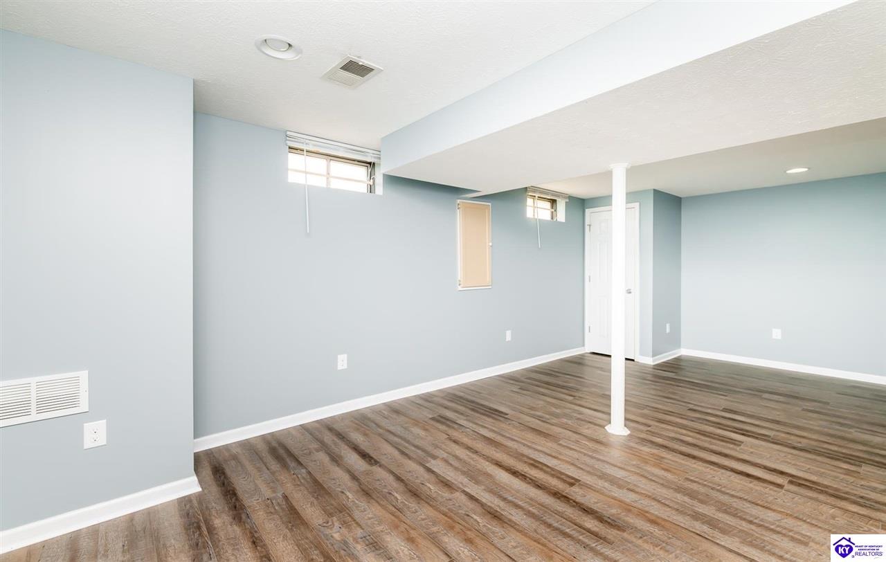 Listing Picture 1304 Fleming Drive Elizabethtown, KY 42701 MLS HK25001671