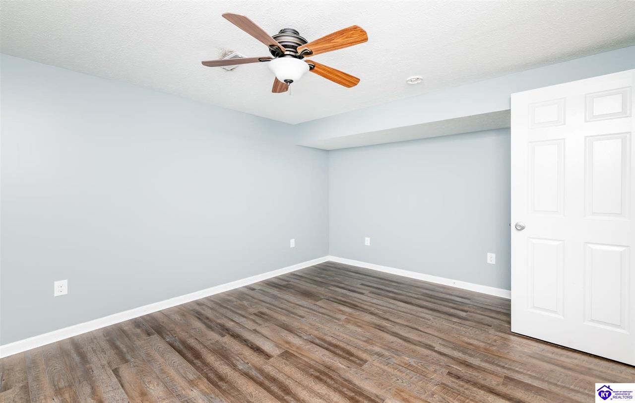 Listing Picture 1304 Fleming Drive Elizabethtown, KY 42701 MLS HK25001671