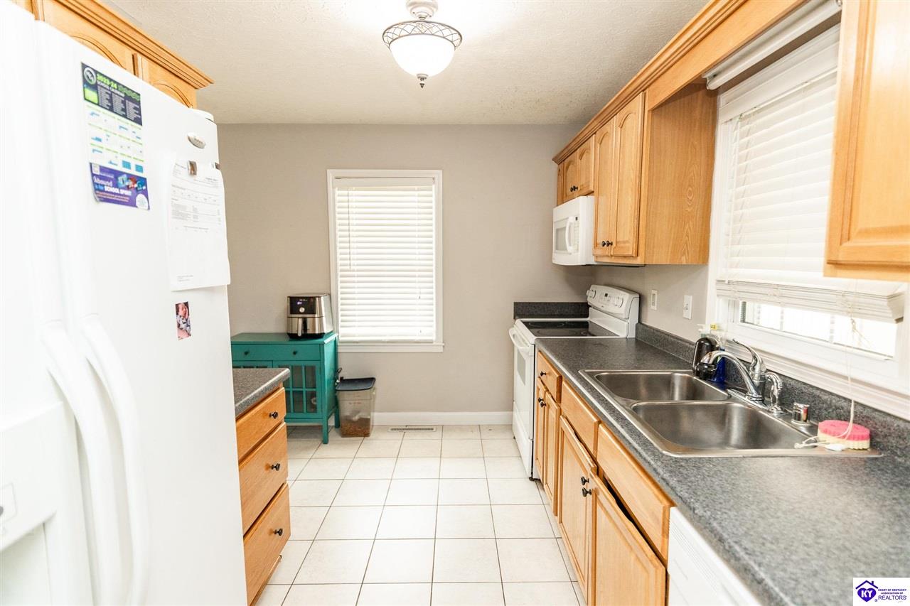 Listing Picture 301 State Street Elizabethtown, KY 42701 MLS HK25001679