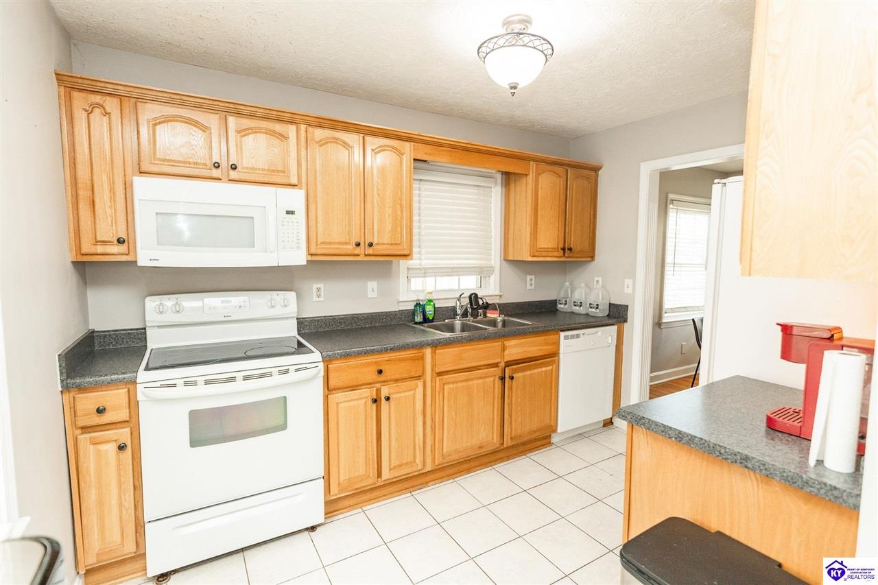 Listing Picture 301 State Street Elizabethtown, KY 42701 MLS HK25001679