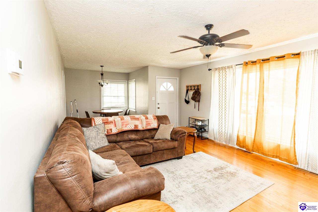 Listing Picture 301 State Street Elizabethtown, KY 42701 MLS HK25001679