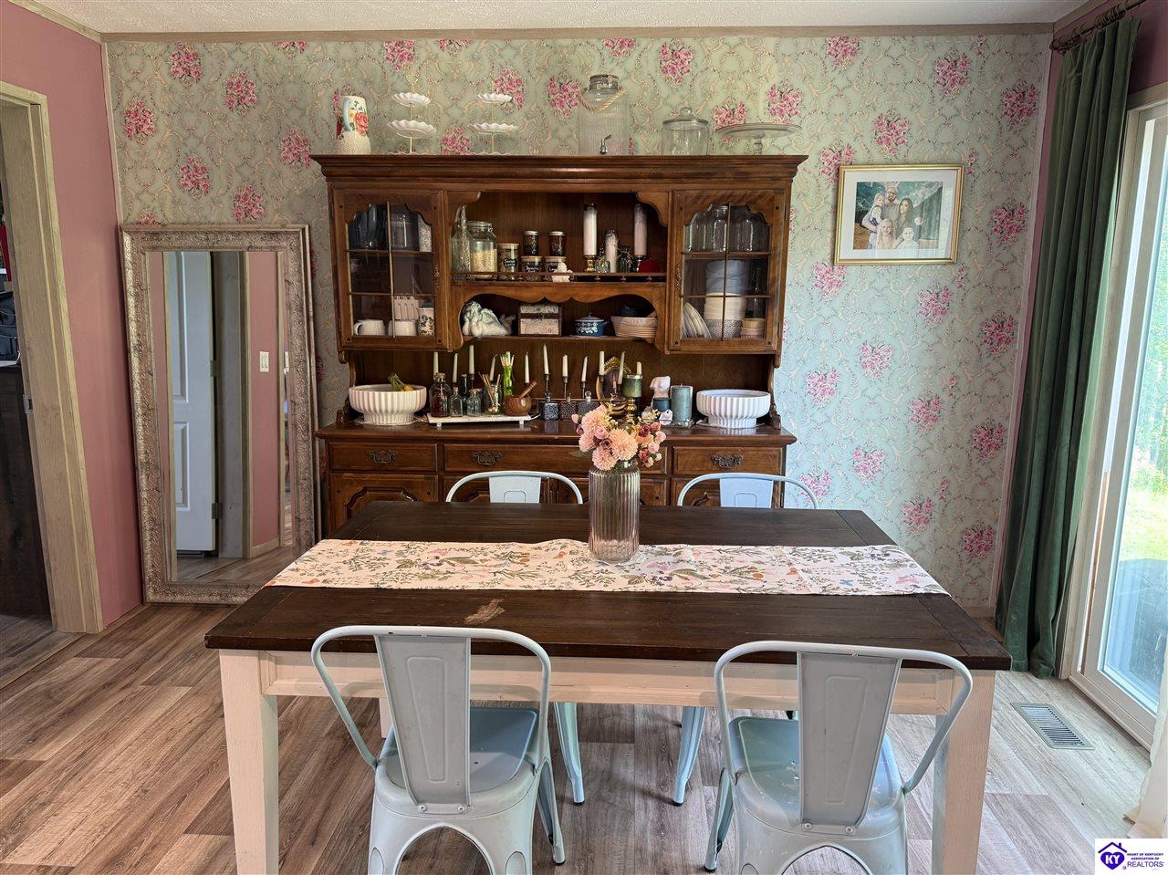 Listing Picture 1080 Tom Brown Road Vine Grove, KY 40175 MLS HK25001681