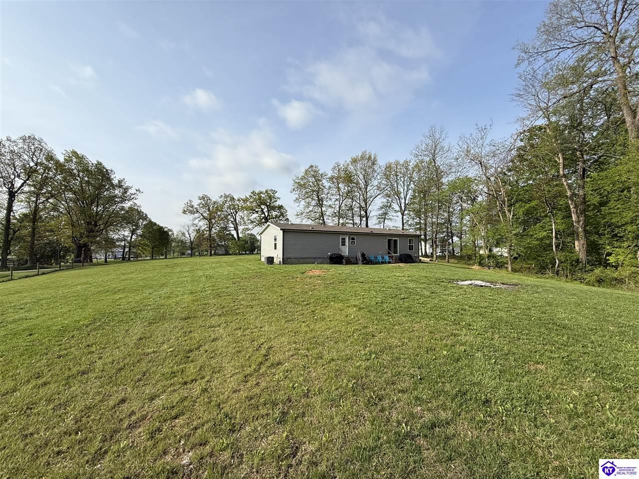 Listing Picture 1080 Tom Brown Road Vine Grove, KY 40175 MLS HK25001681