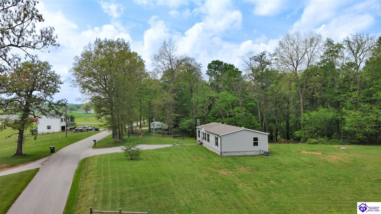Listing Picture 1080 Tom Brown Road Vine Grove, KY 40175 MLS HK25001681
