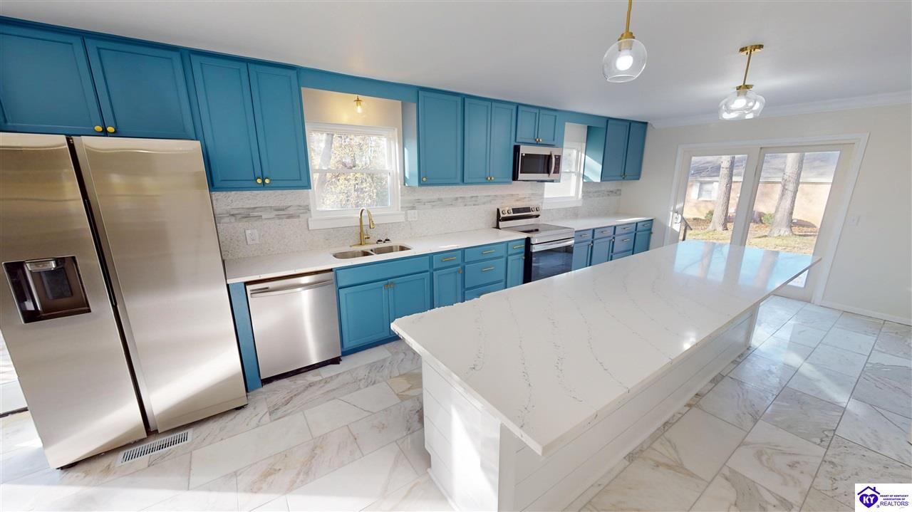 Listing Picture 205 Autumn Way Elizabethtown, KY 42701 MLS HK25001692