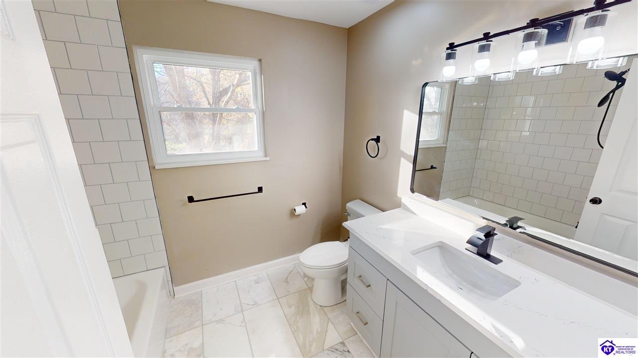 Listing Picture 205 Autumn Way Elizabethtown, KY 42701 MLS HK25001692