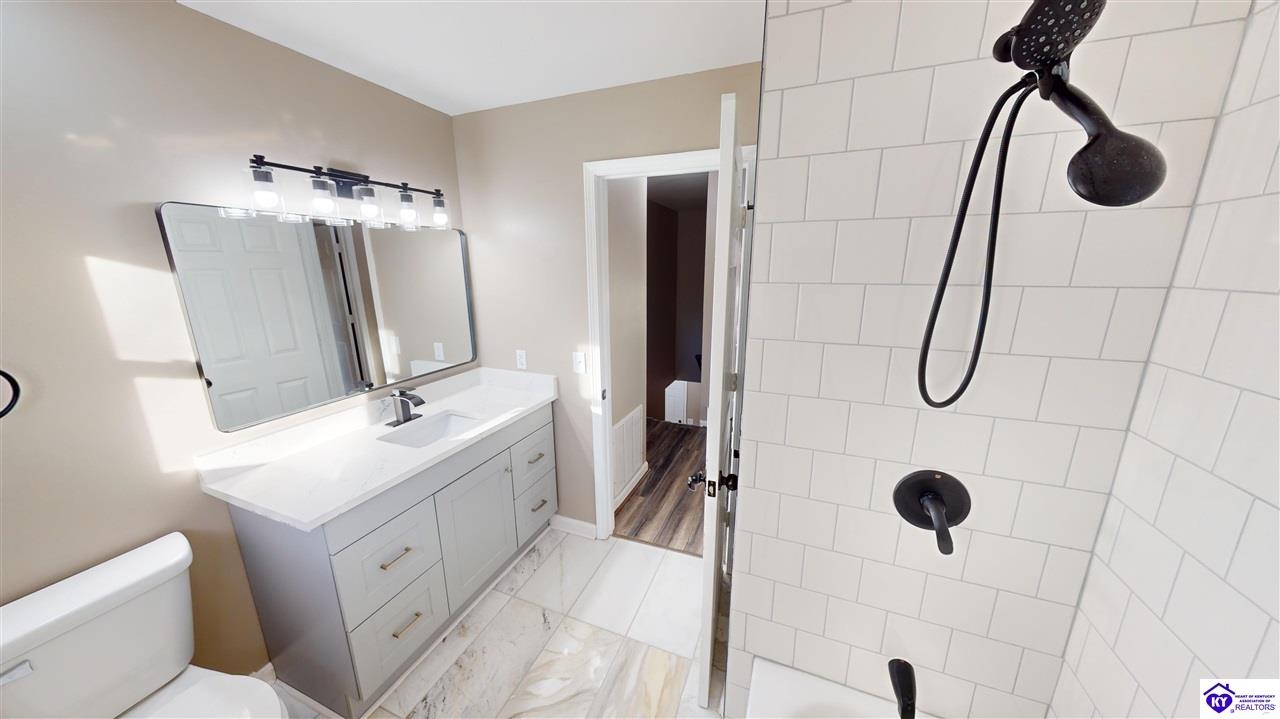 Listing Picture 205 Autumn Way Elizabethtown, KY 42701 MLS HK25001692