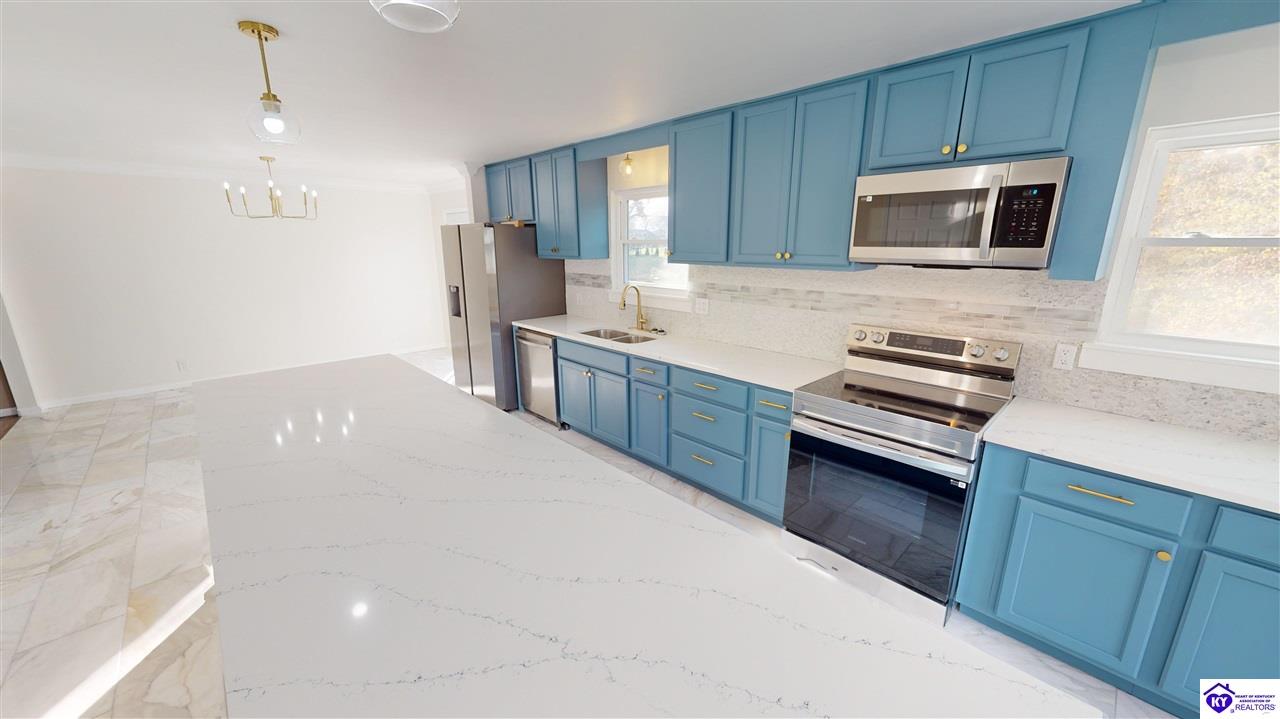 Listing Picture 205 Autumn Way Elizabethtown, KY 42701 MLS HK25001692