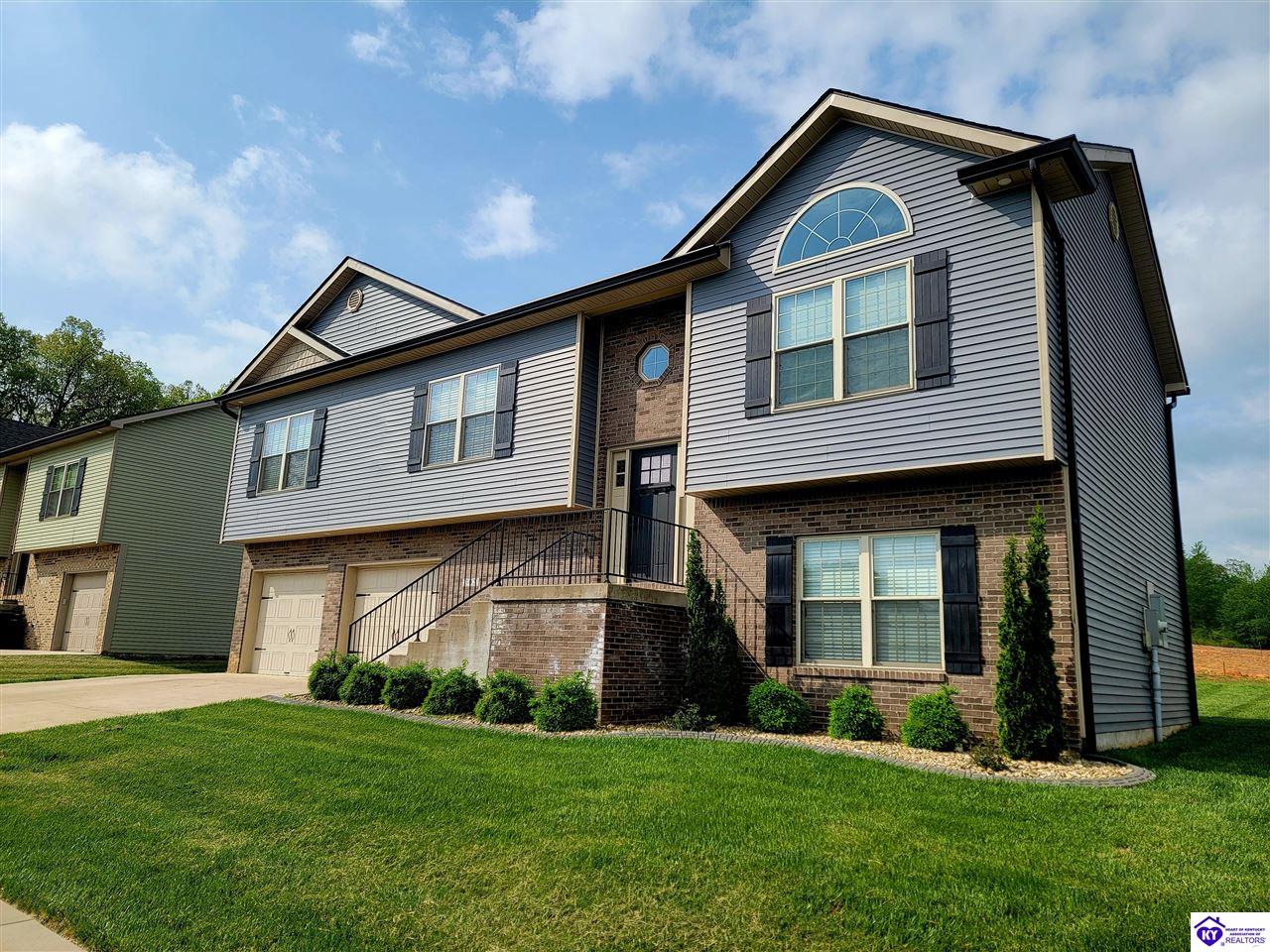 Listing Picture 302 Turner Court Vine Grove, KY 40175 MLS HK25001699