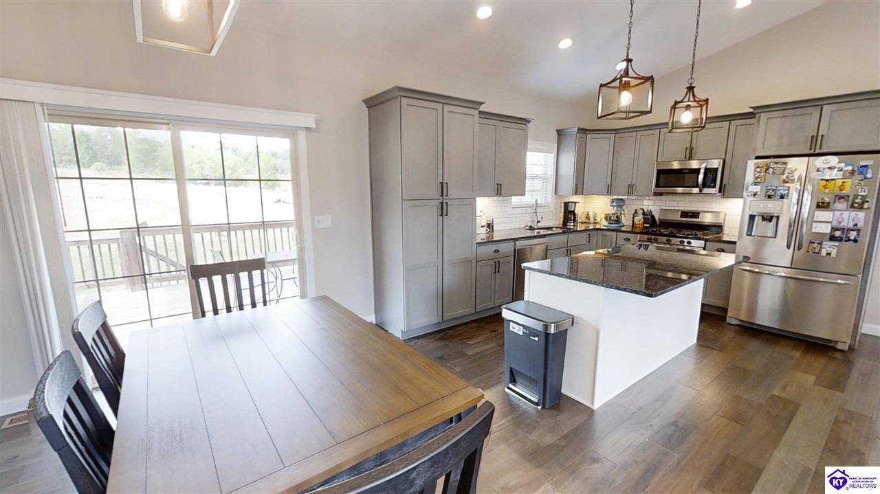 Listing Picture 302 Turner Court Vine Grove, KY 40175 MLS HK25001699