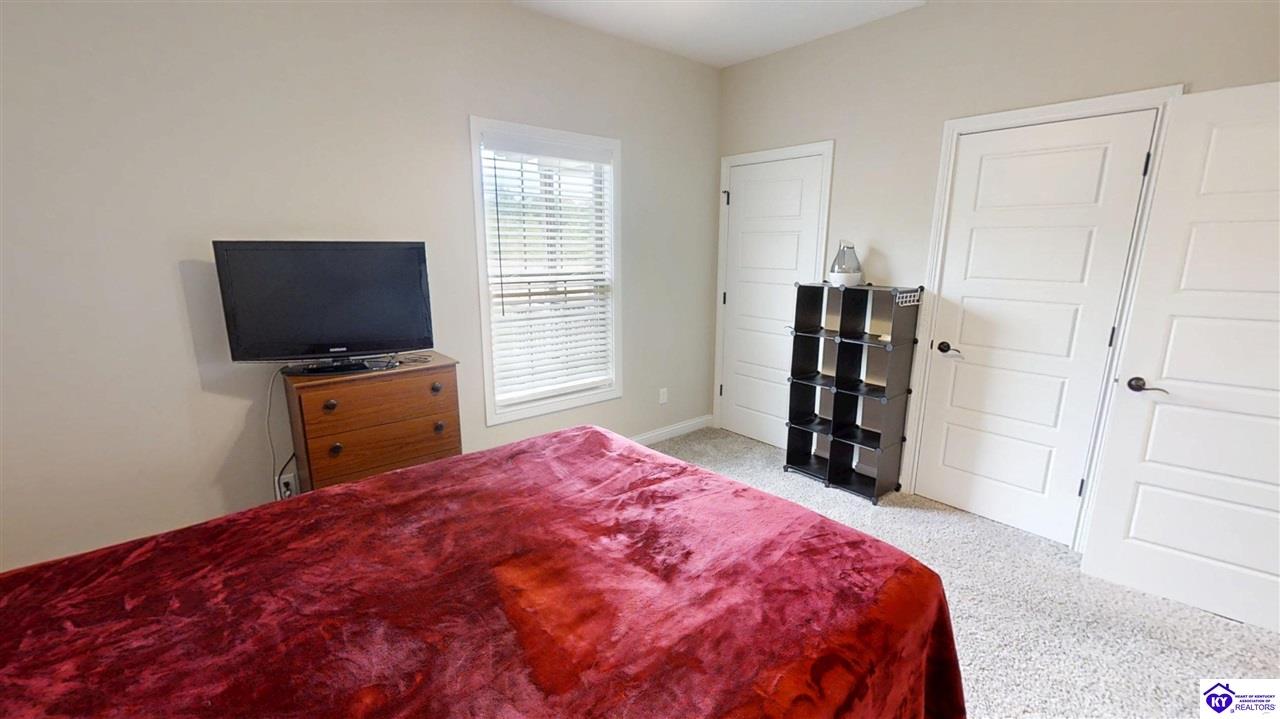 Listing Picture 302 Turner Court Vine Grove, KY 40175 MLS HK25001699